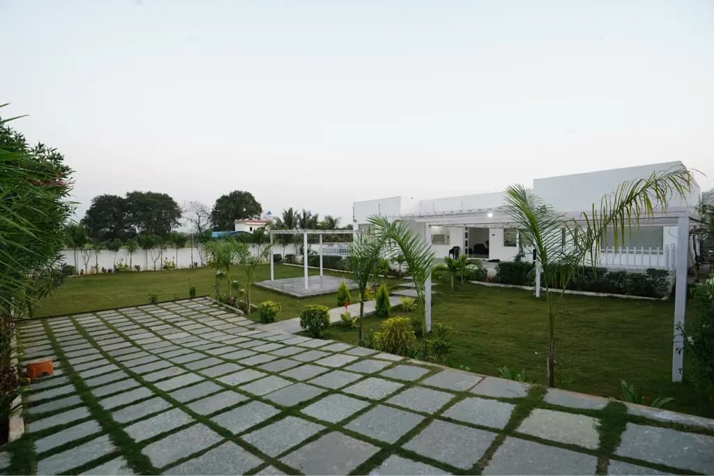 Luxury property 1
